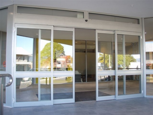 Porta Automática de Shoppings